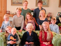 Кейт Миддлтон оставила тайное последние на фото Елизаветы II с внуками: почти два года никто ничего не замечал