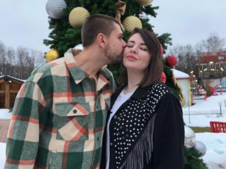 Меркурий в гороскопе. Асц в водолее. 2 дом в тельце у женщины. 12 дом в тельце. 2 дом в тельце у женщины.